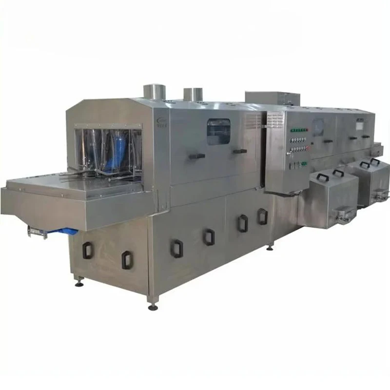 Automatic industrial crate cleaning machine for food bins and slaughterhouse cleaning lines