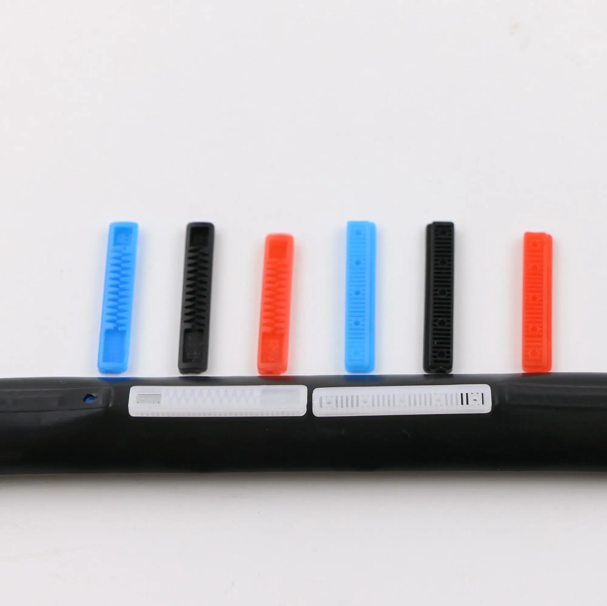 Лента для капельного орошения LDPE толщиной 0,2-0,6 мм с внутренним плоским излучателем