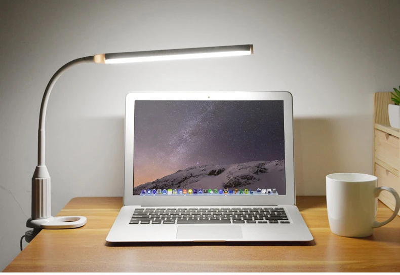 wholesale Europe Simple Design Style Desk Light Cordless Battery Foldable study led table lamp