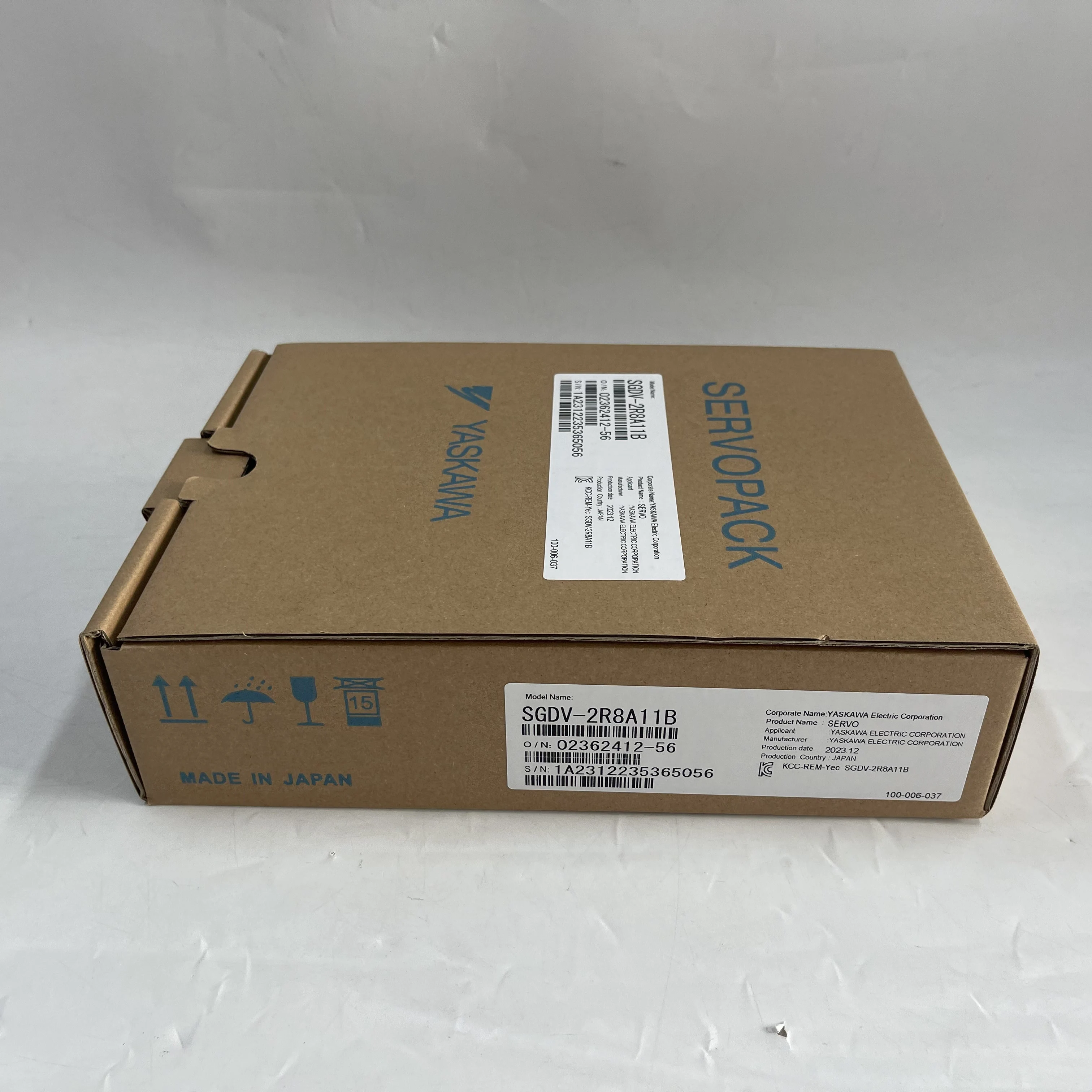 YASKAWA AC Servo Amplifier SGDV-2R8A11B