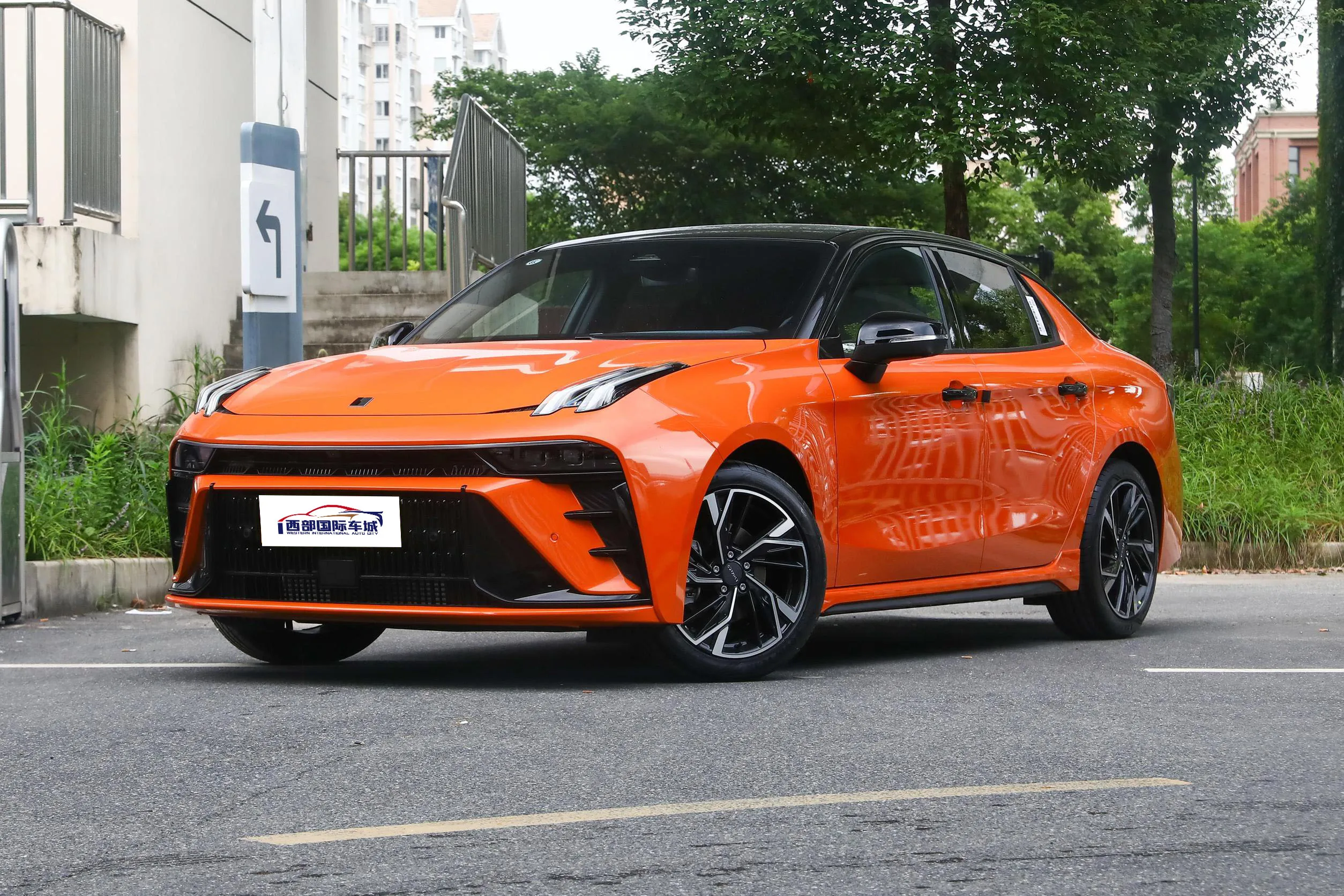 Lynkco 03 Electric Car 1.5t 4door 5seater Highspeed Hybrid New