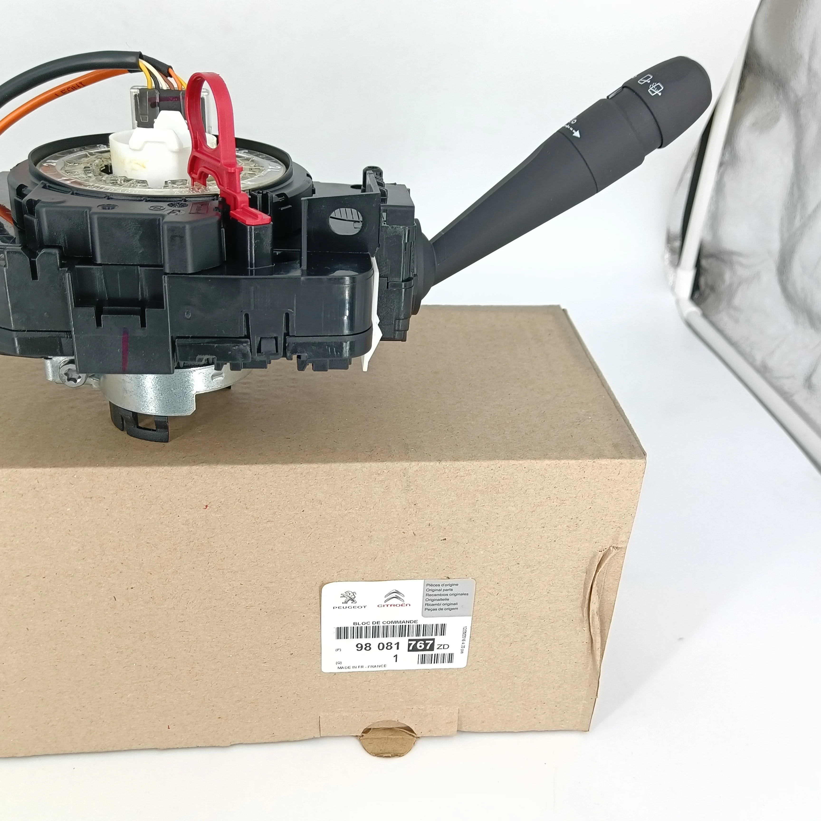 Automobile Multifunctional Control Steering Wheel Switch 98081767ZD for Peugeot 308 408 508