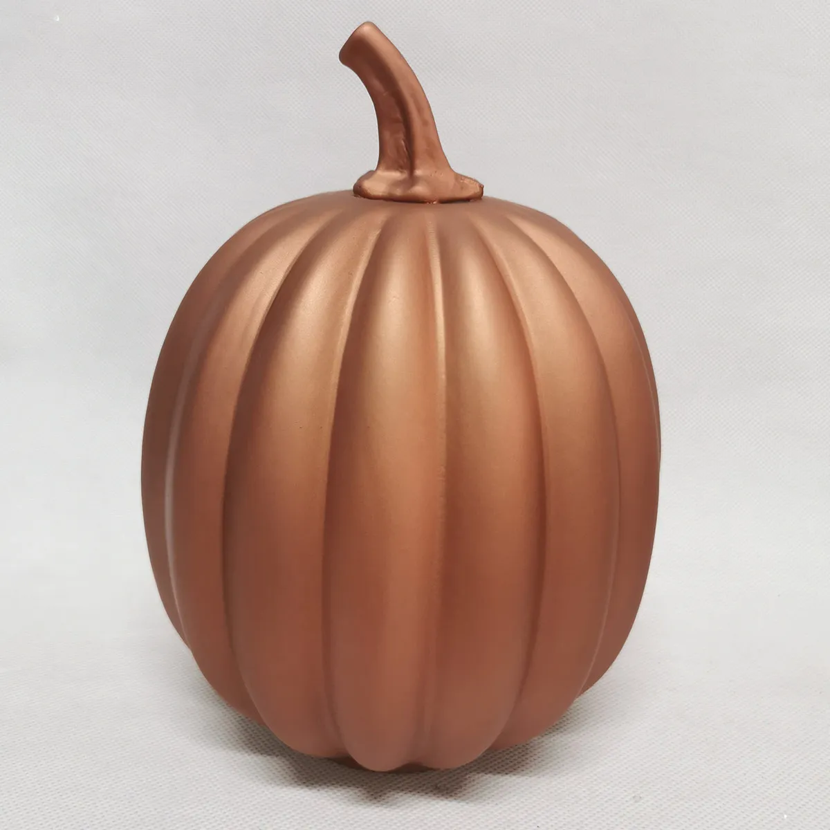 Jiangsu Baoying factory custom made artificial matte gold glass craft halloween gift pumpkins table decorations ideas wholesale supplier