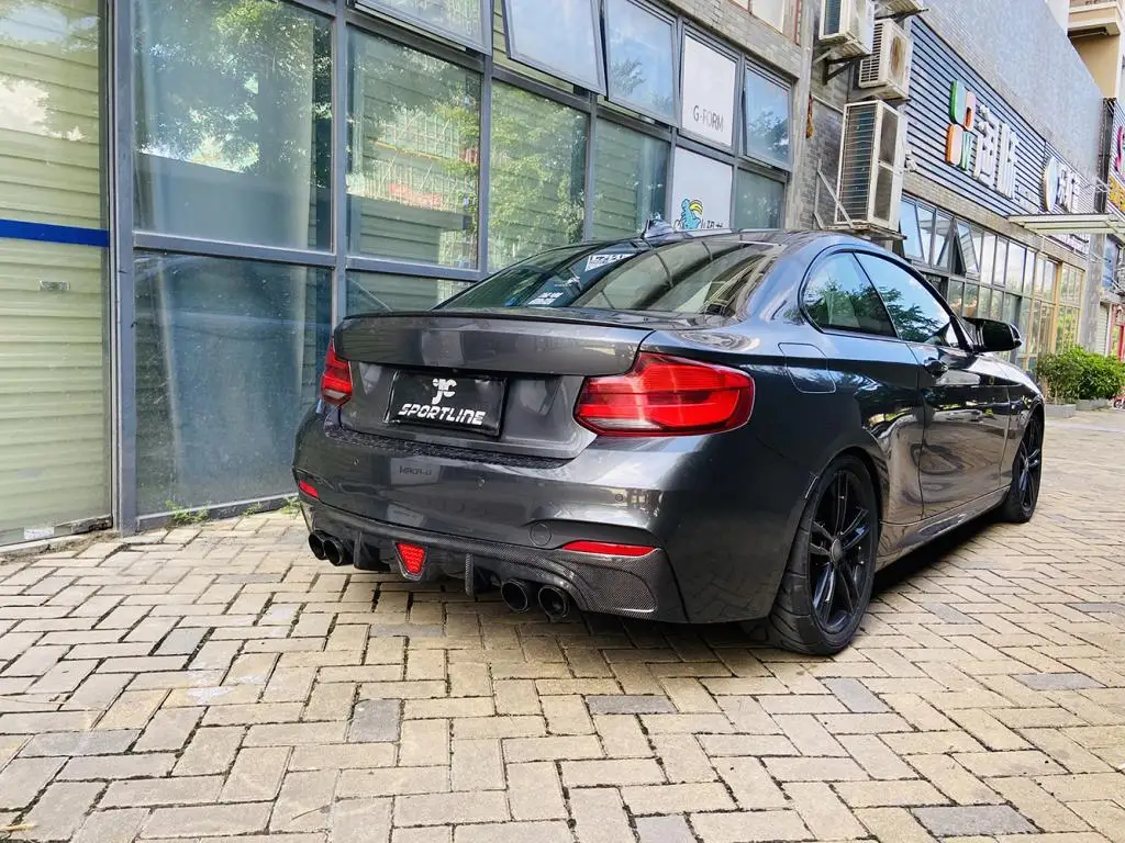 快適な高級カーボンファイバーf22 f23リアバンパーリップbmw 2