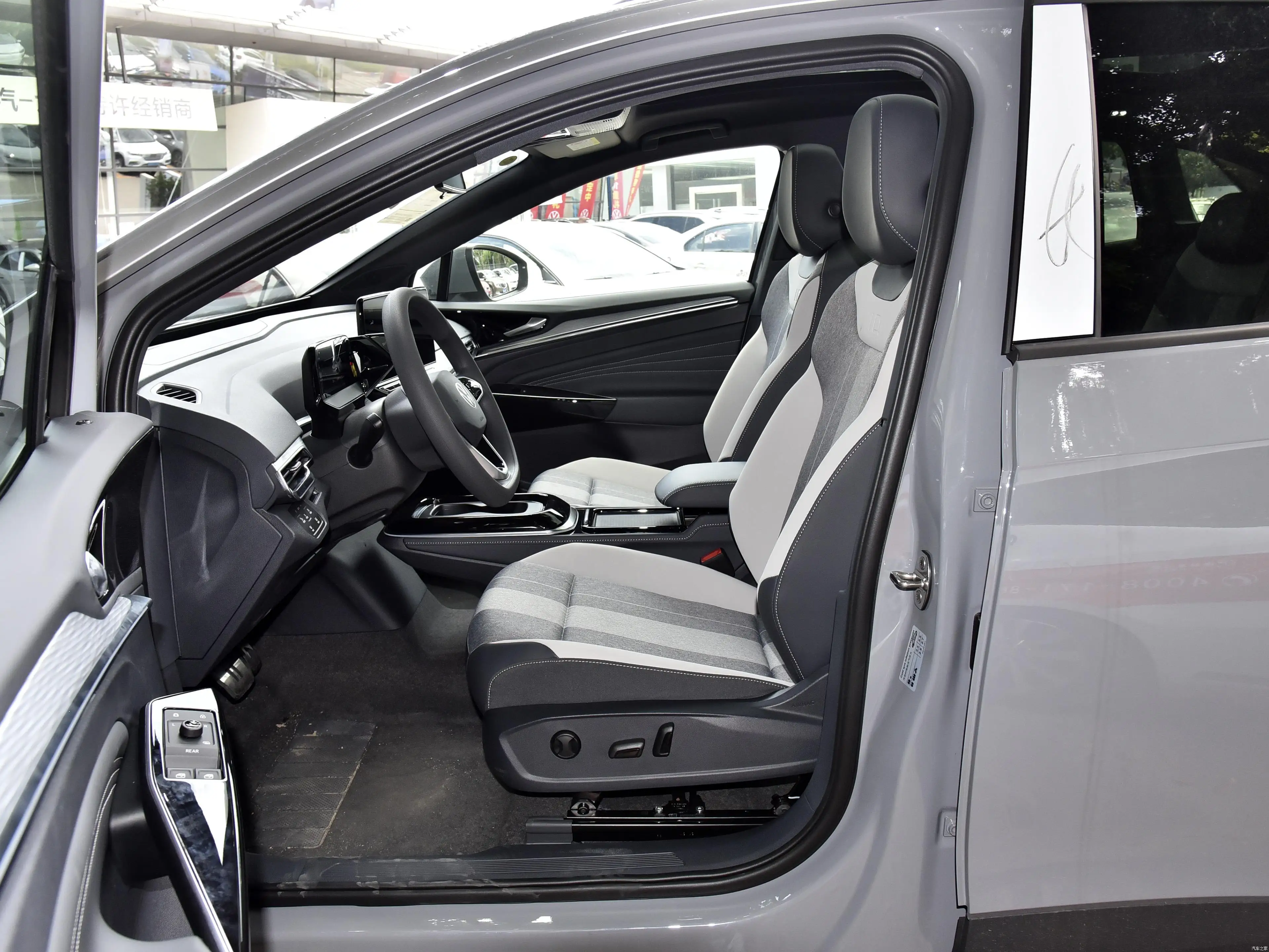 Hot Selling Suv Adult Electric Vehicle Id4 Crozz Pure+ Electric