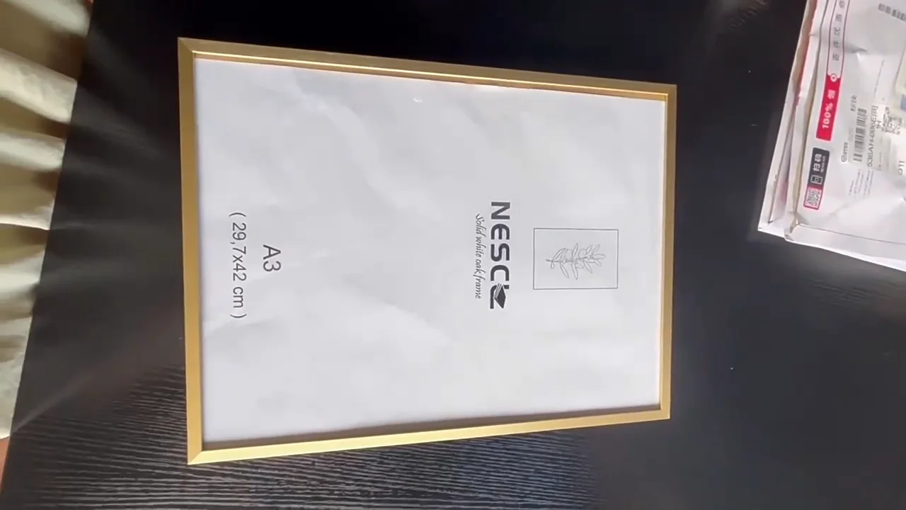 High Quality Cheap Decorative Gold Thin Metal Picture Frames Wall