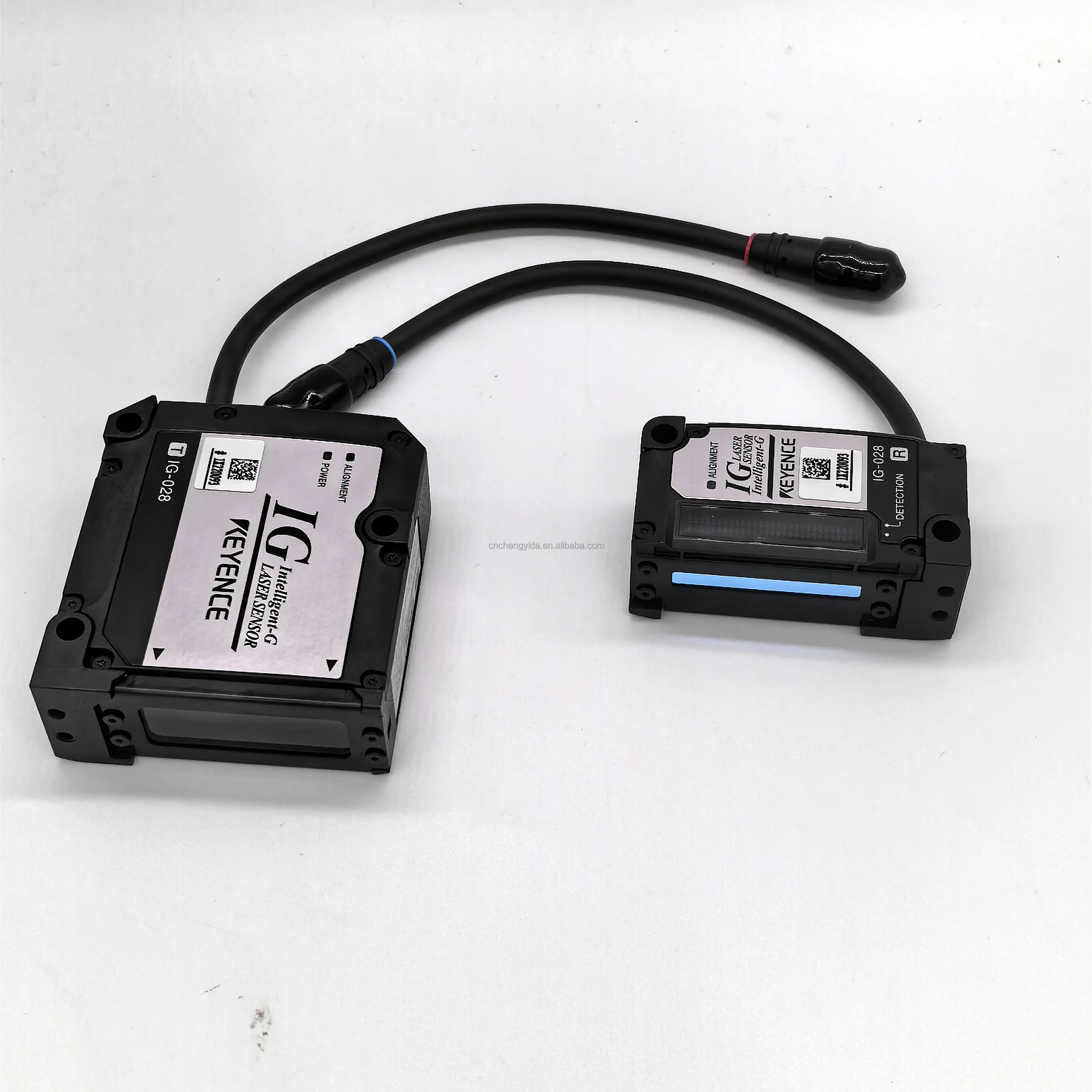 KEYENCE IG-028 CCD Laser Micrometer - Precision & Reliability