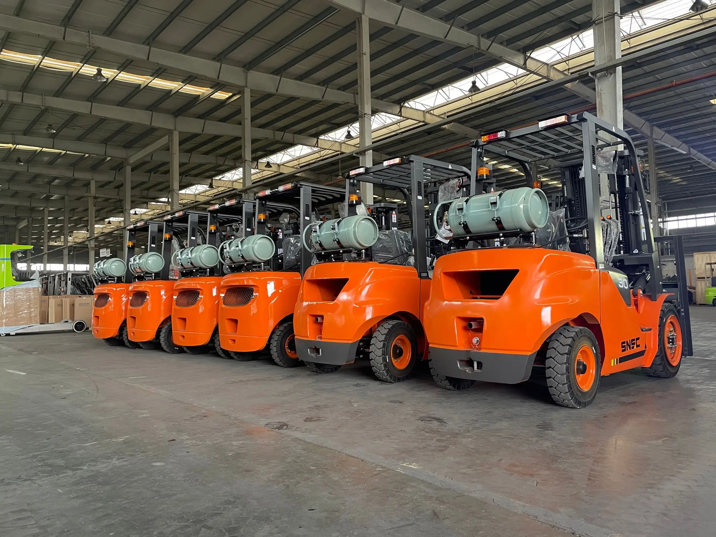 FG70 15500 LBS Gas Engine Counterbalance 7000kg Dual Fuel LPG / Petrol Forklift
