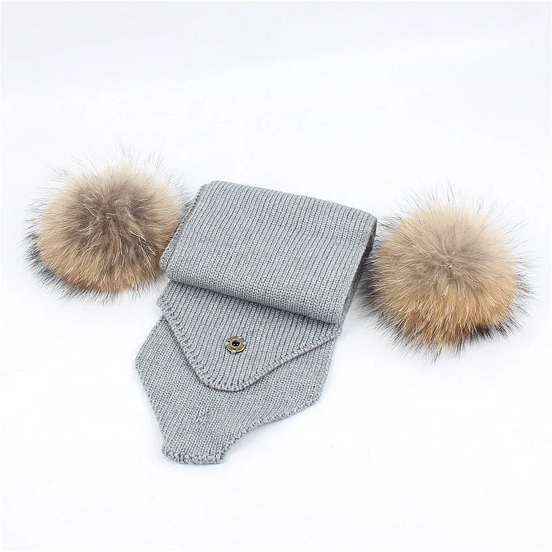 
 New Design Warm Wool Blend Real Raccoon Fur Balls Knit Cap Beanies Scarf Set for Mommy And Me  