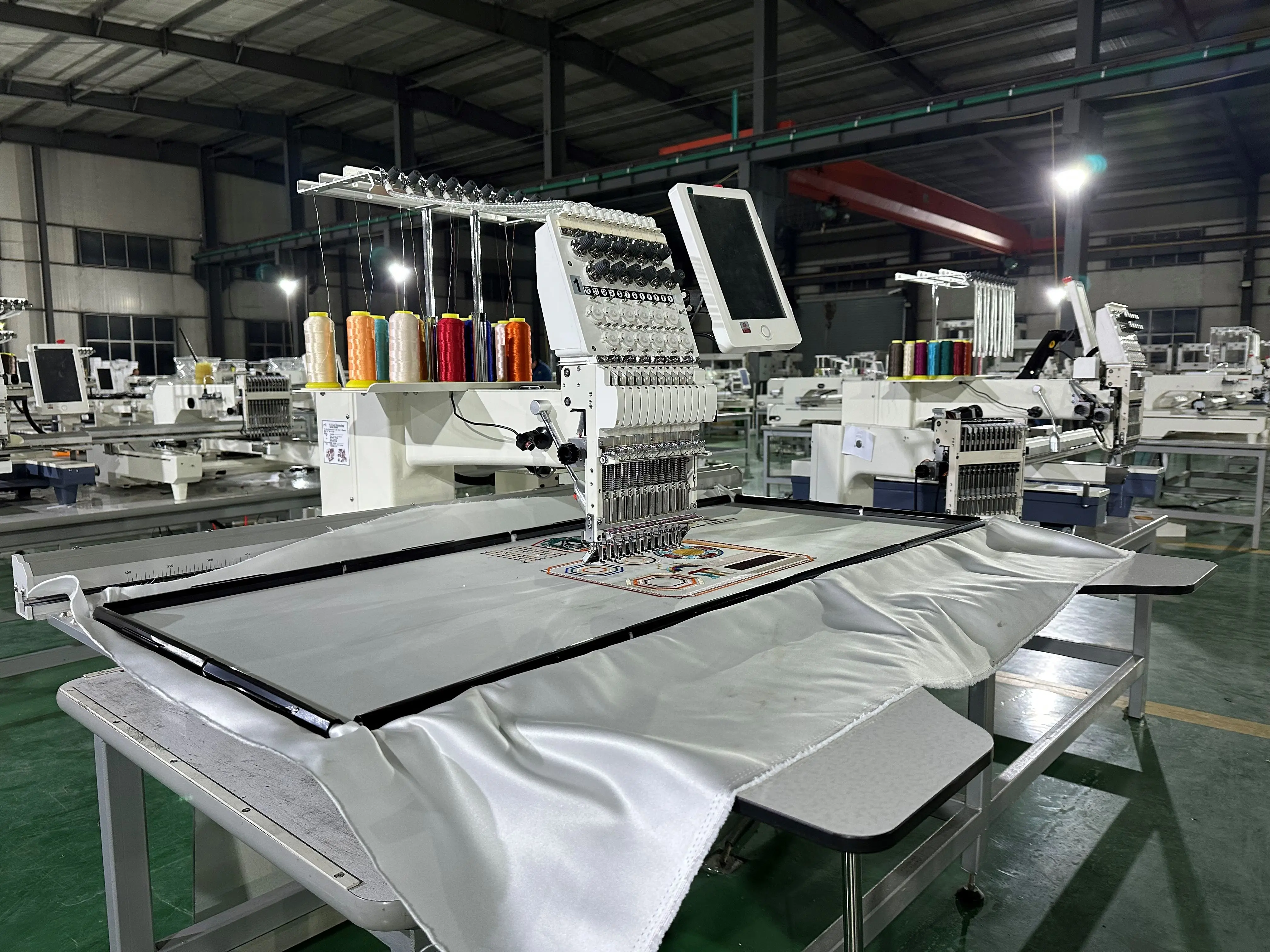 DDP Large Area High Quality Cap Embroidery Machine Computerized Embroidery Machine Clothes Single Head Embroidery Machine