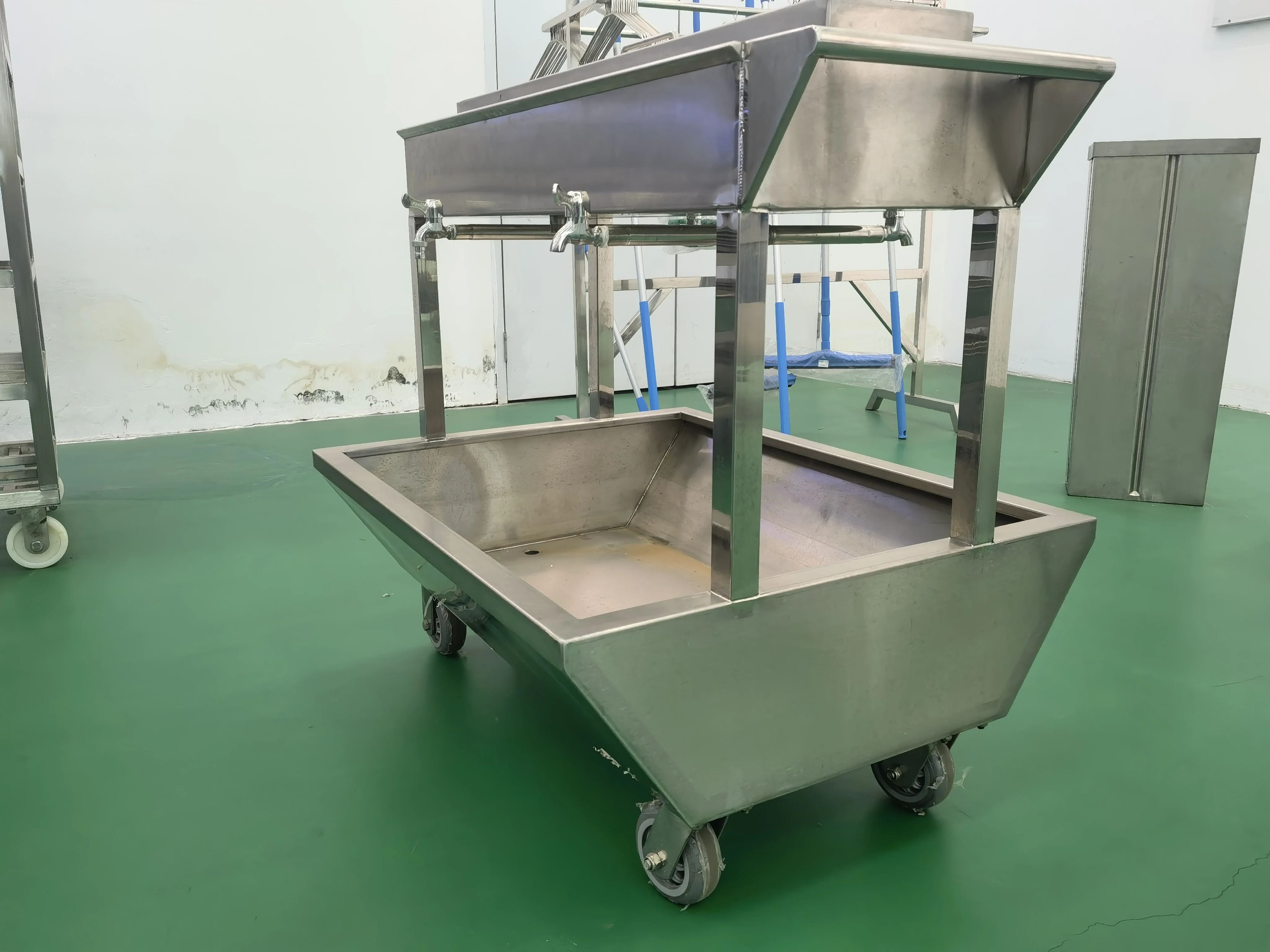 High quality mobile hand basin sinks and disinfection of slaughterhouse equipment and tools