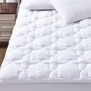 Polyester Mattress Topper Chic Hexagram Pattern Quilted Bed Mattress Topper Soft Twin Mattress Topper
