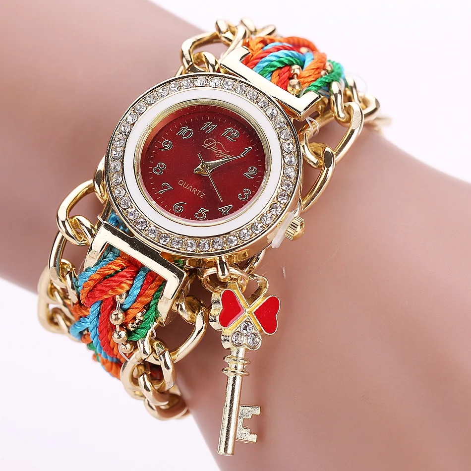 Часы китайских брендов. Часы женские кварцевые с подвеской. Китайские кварцевые часы. Часы женские с красным кожаным ремешком. Часы женские из Китая.