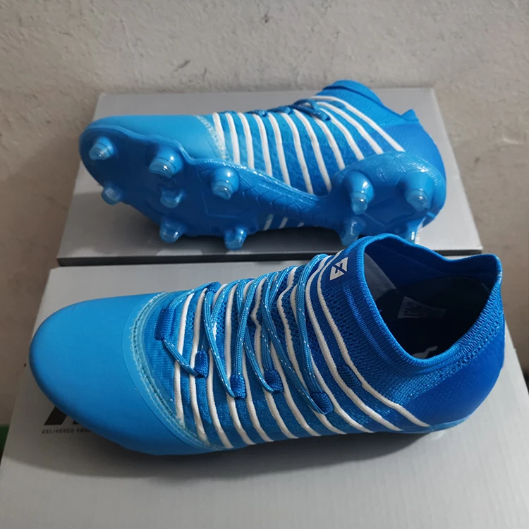 Factory Top Quality Cheap Football Shoes Soccer Shoes For Men