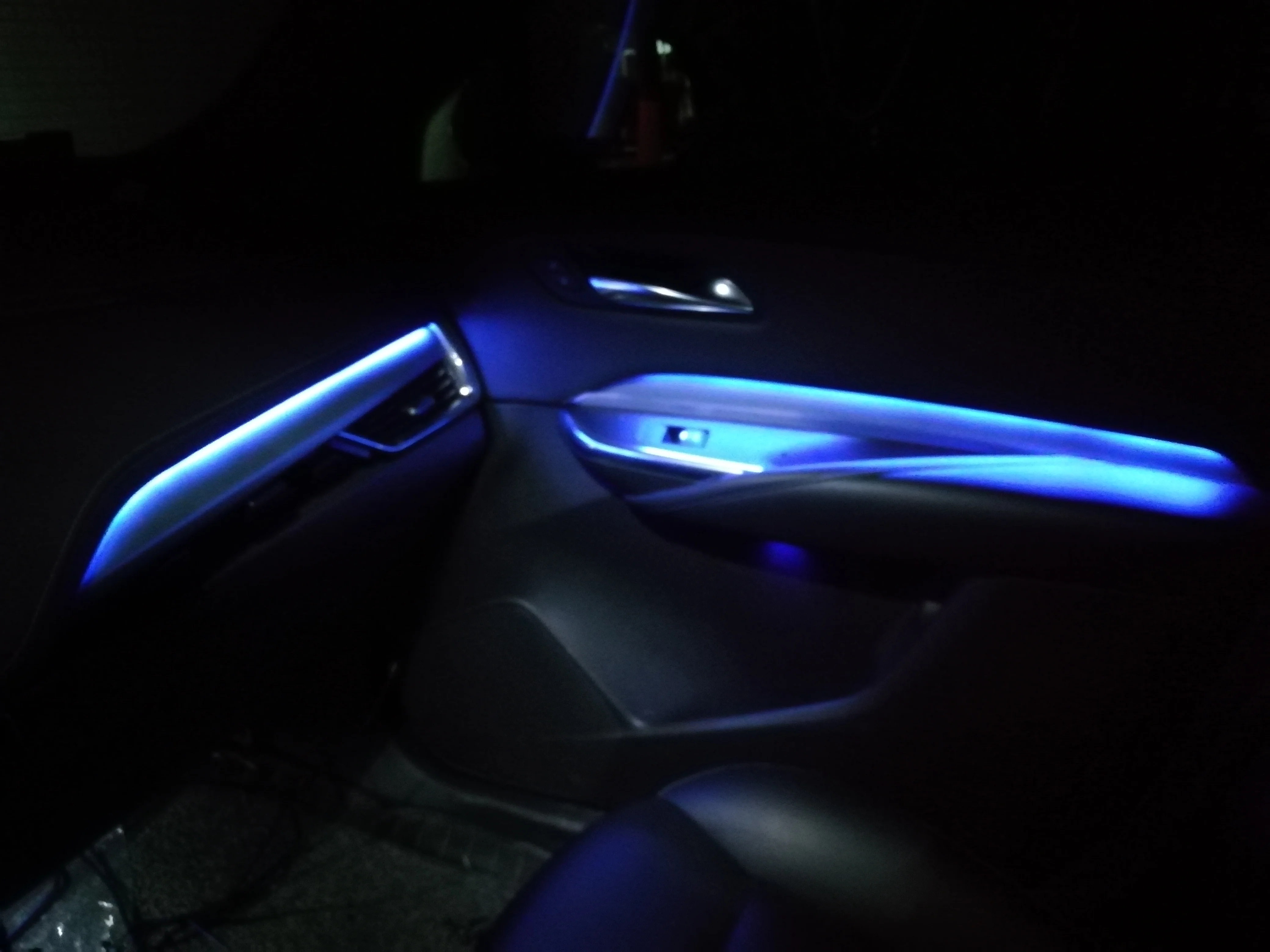 キャデラックXT4用オートライティングシステム、車内雰囲気LEDライト 
