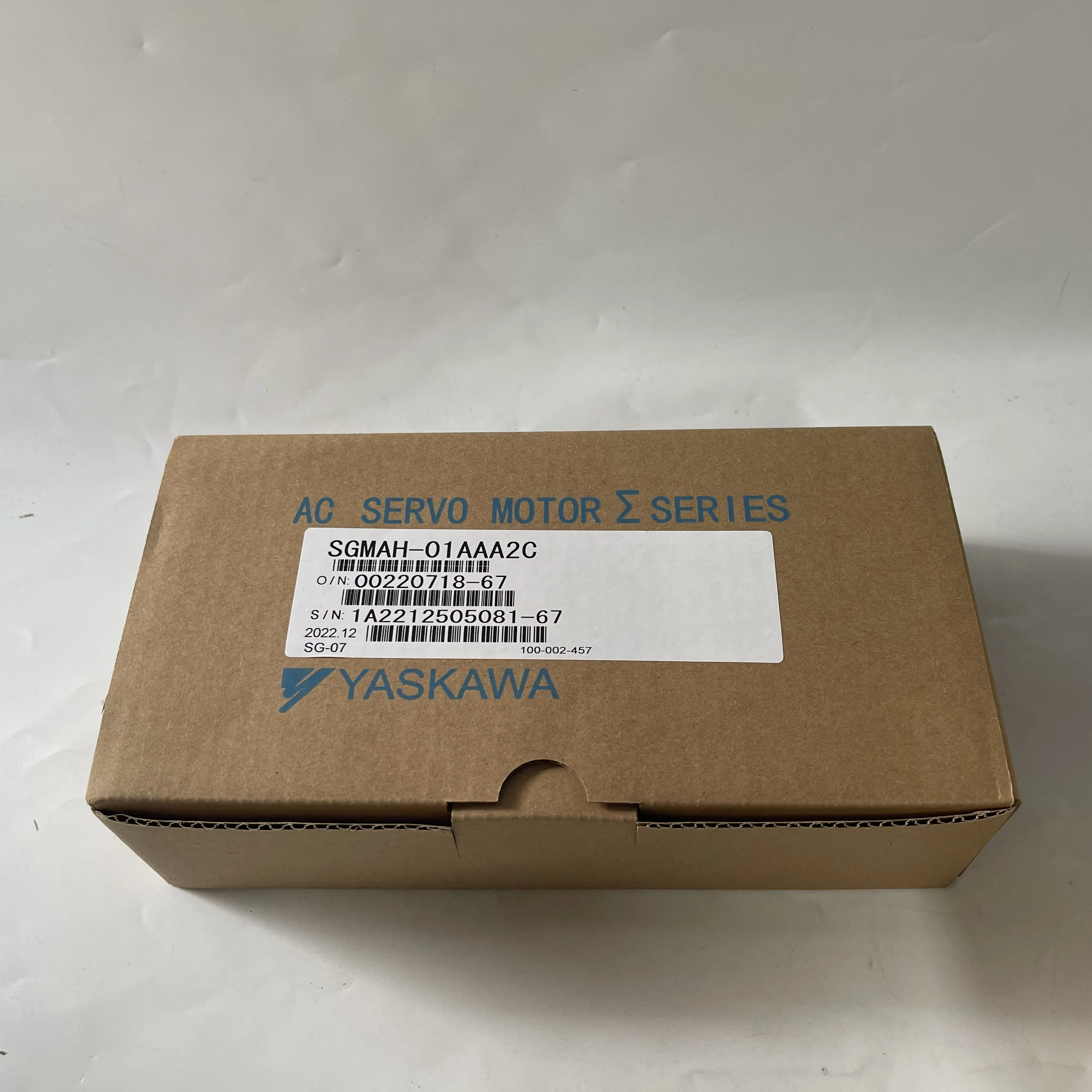 YASKAWA AC Servo Motor Series SGMAH-01AAA2C YASKAWA AC Servo Motor Series SGMAH-01AAA2C