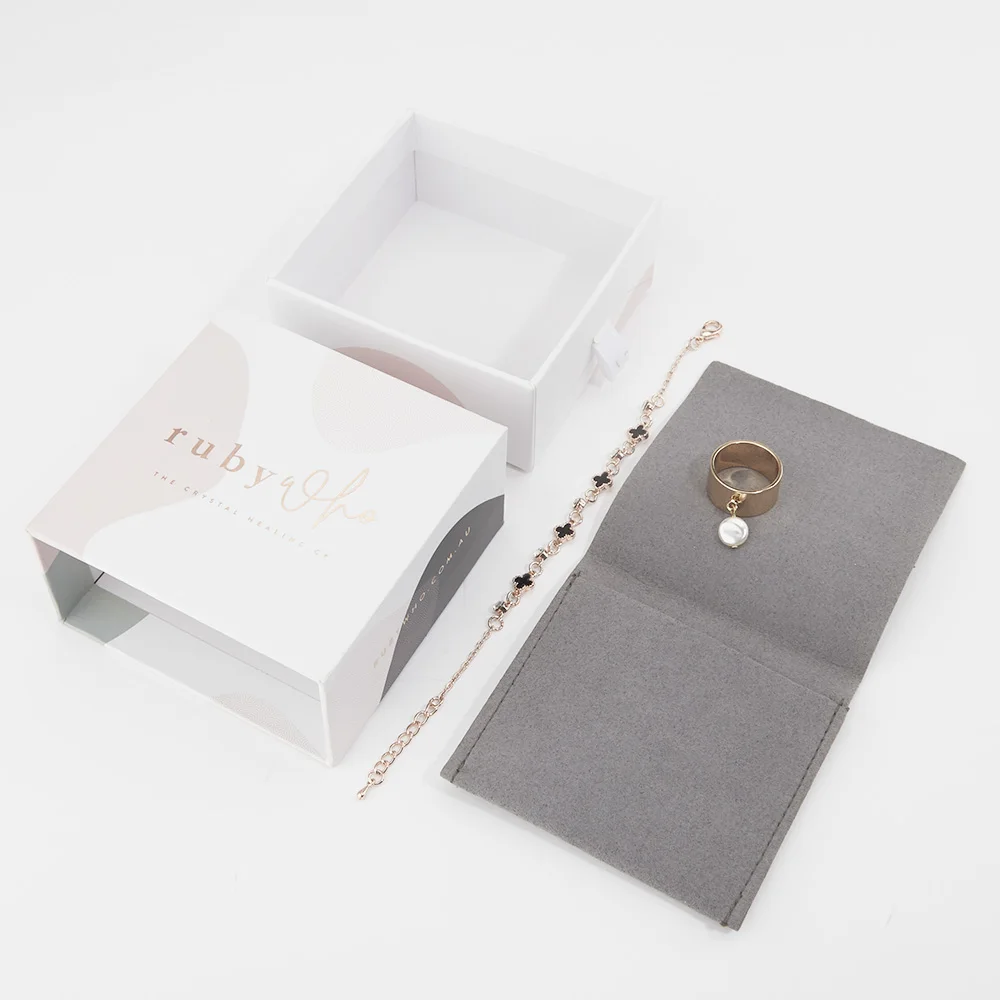 Luxuriöse Schmuckschatulle für Damen | Individuell bedruckte Recyclingverpackung | Bestseller: Personalisierte Schmuckschatulle