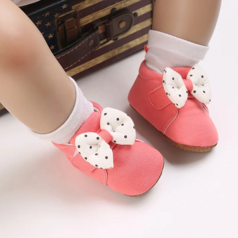 Мягкая нескользящая подошва EVERTOP карамельных цветов с бантом, повседневная обувь для новорожденных девочек, необычная обувь для маленьких девочек