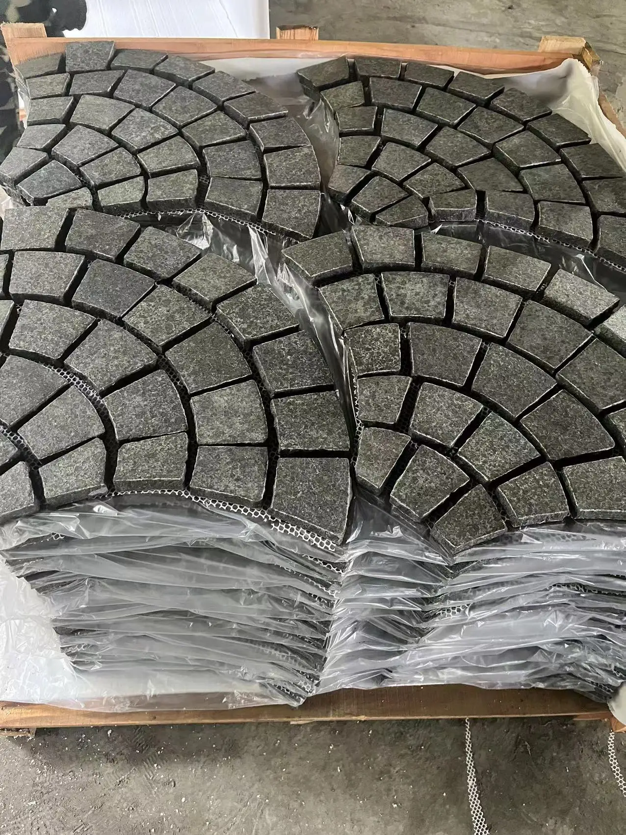 Pave Fans Flamed Black Granite Cobblestone Pavers Fan Shape Black Cobble Stone ...
