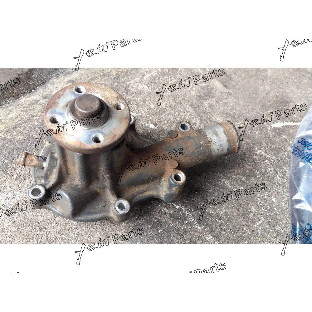 Excavator Engine Part V1305 Water Pump for Kubota 2