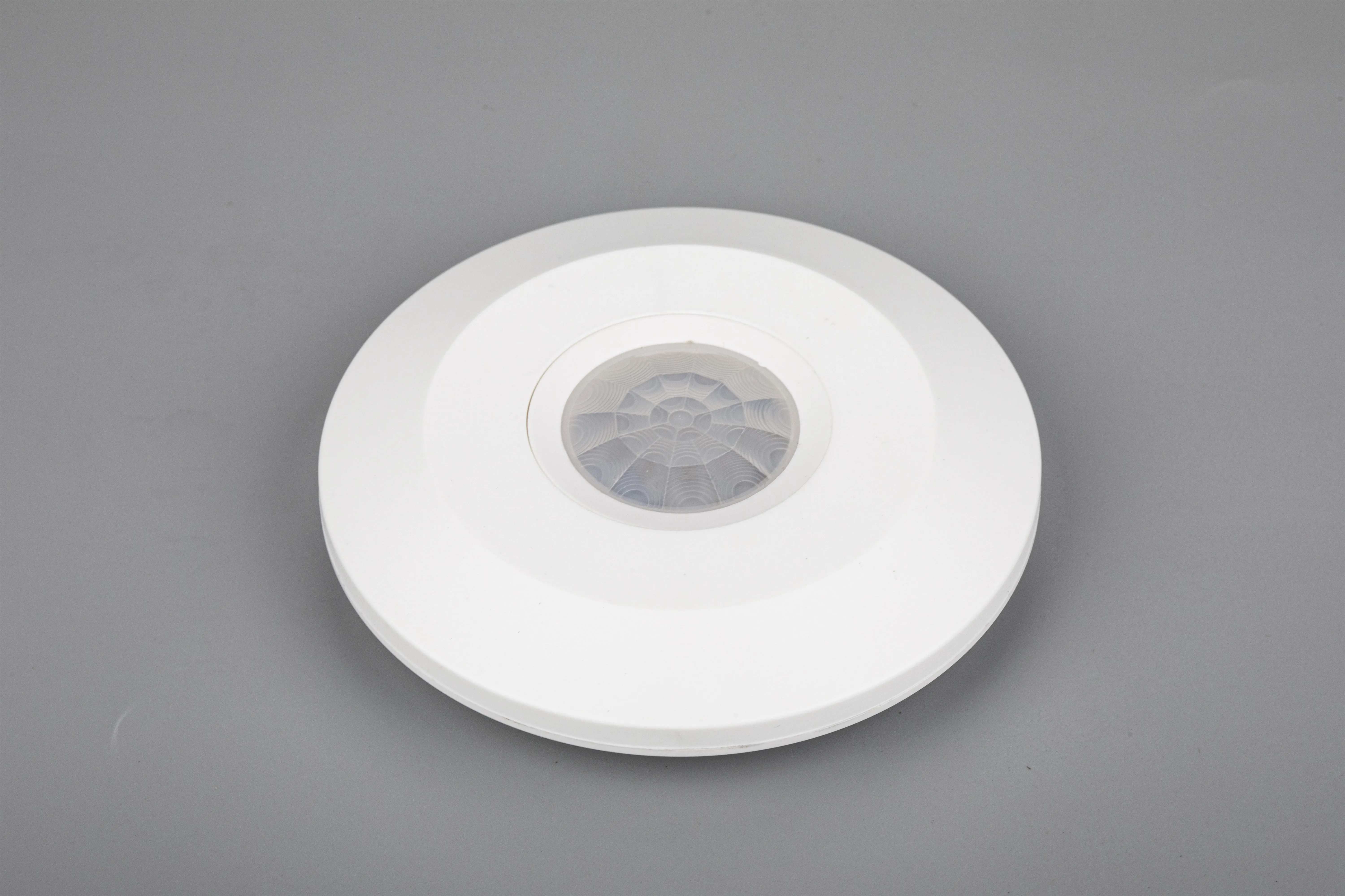 Sensitive Accurate 5.8GHZ Micro Radar 360 Degree 220-240V Microwave Motion Sensor for Garages