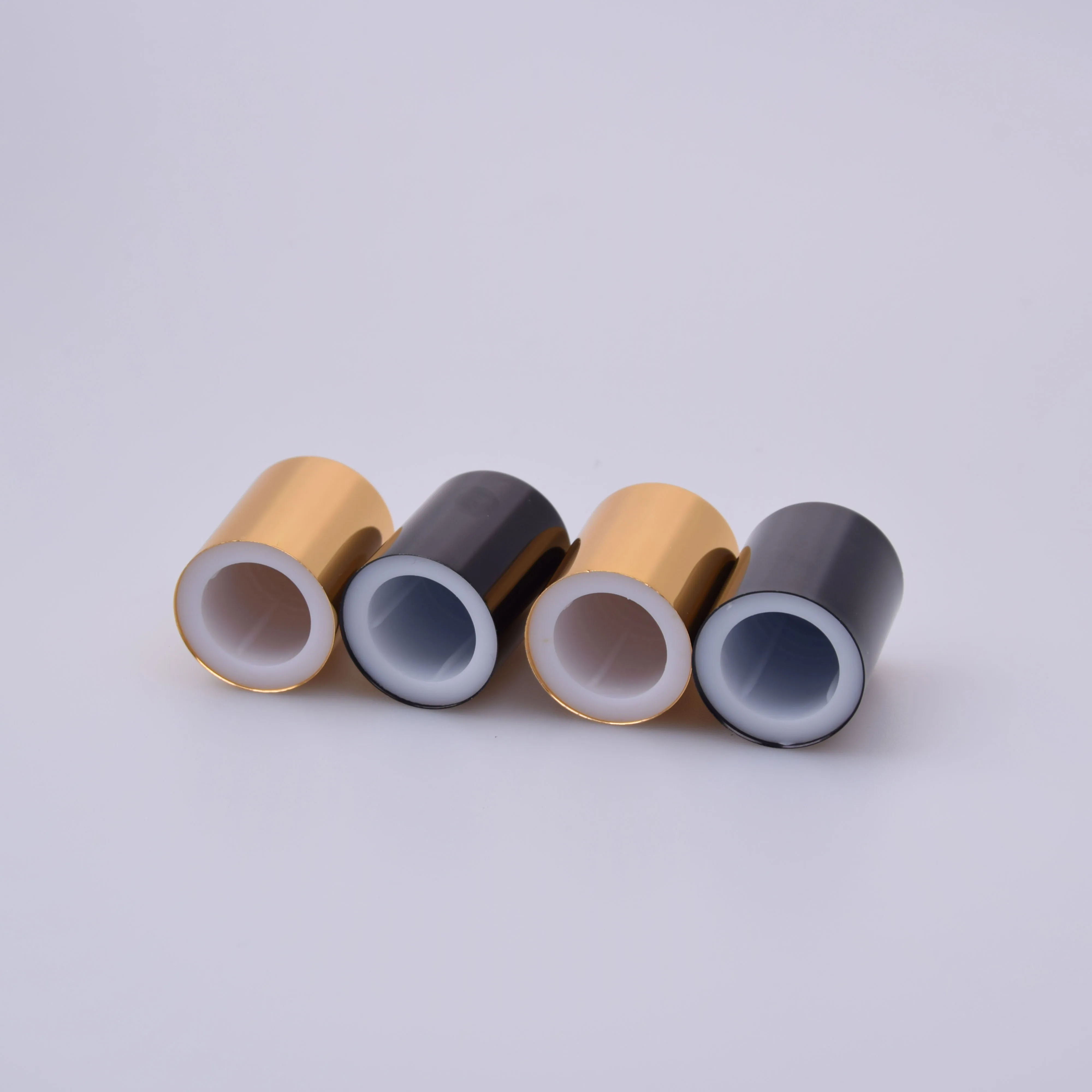 Gold and Black Color Non Spill Aluminum Perfume Cap with MOQ 10000pcs for FEA 15mm Crimp Pump