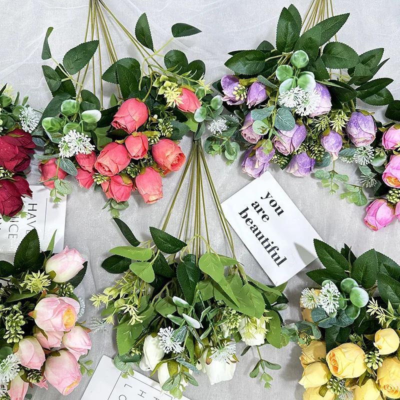 Skep 'n bohemese swaai-styl met kunsmatige gedroogde pampasgras