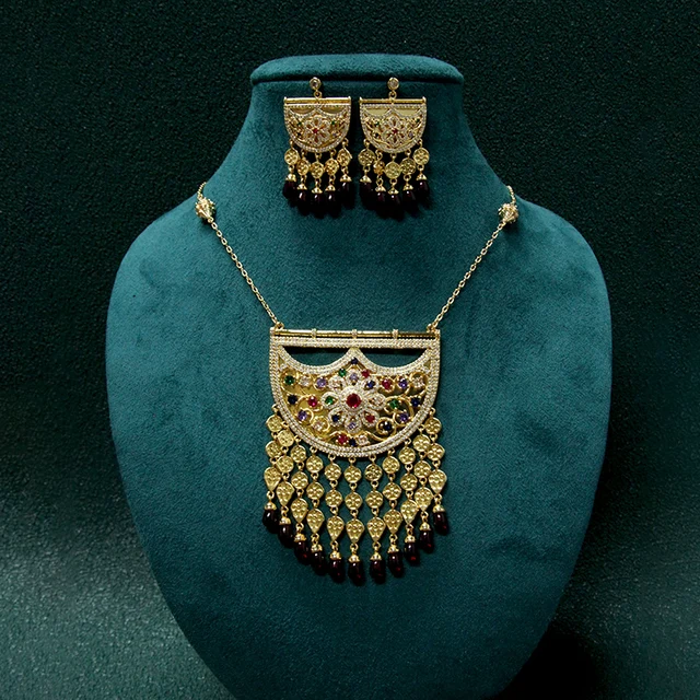 JYS0566 Fashion Jewelry Luxury Flower Pattern Tassel Charms with Pearl  Turquoise Garnet Beads Arabian Style Necklace Set