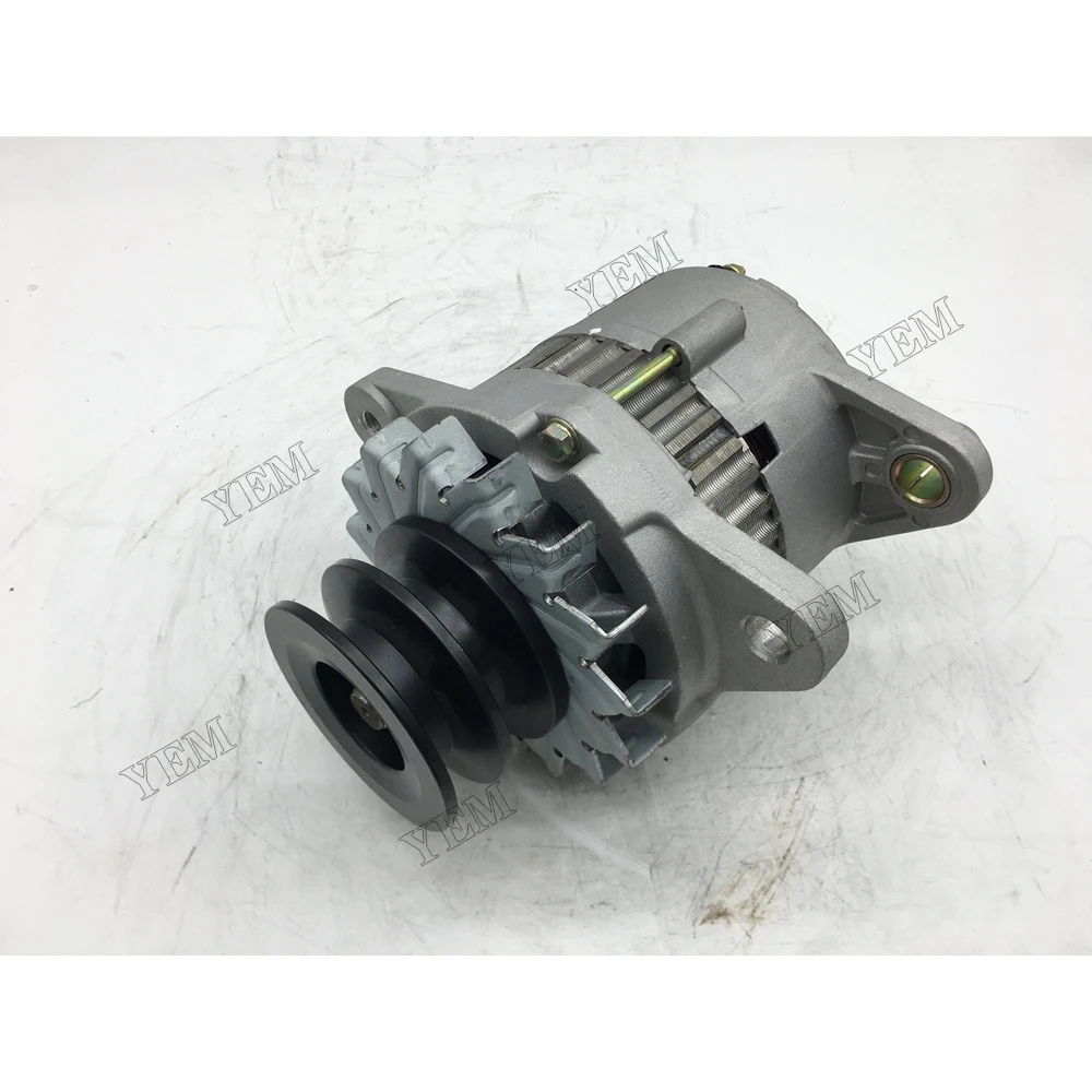 For Komatsu 6D105 PC200-3 Alternator Engine Parts Factory 3