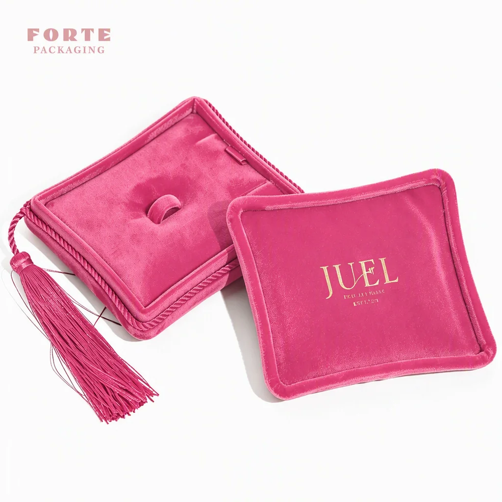 FORTE Custom Logo Printed Wedding Satin Jewelry Boxes for Pendant Bracelet Ring Packaging Velvet Tassel Details Perfect Gift