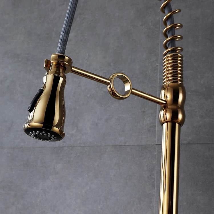 Grifo monomando para fregadero de cocina con resorte extraíble montado en cubierta dorada