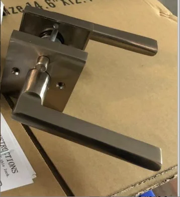 Modern Design Door Handle Doorknob Hardware Fittings