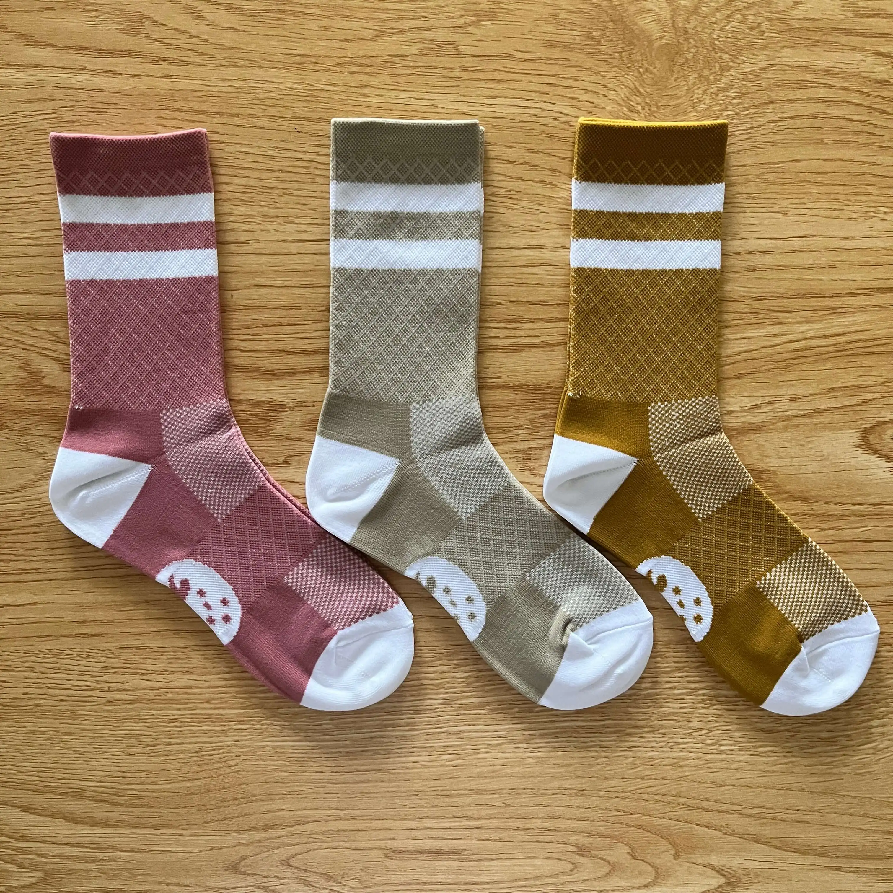 Custom Logo High Quality Thin Compression Cycling Socks Quick Dry Nylon