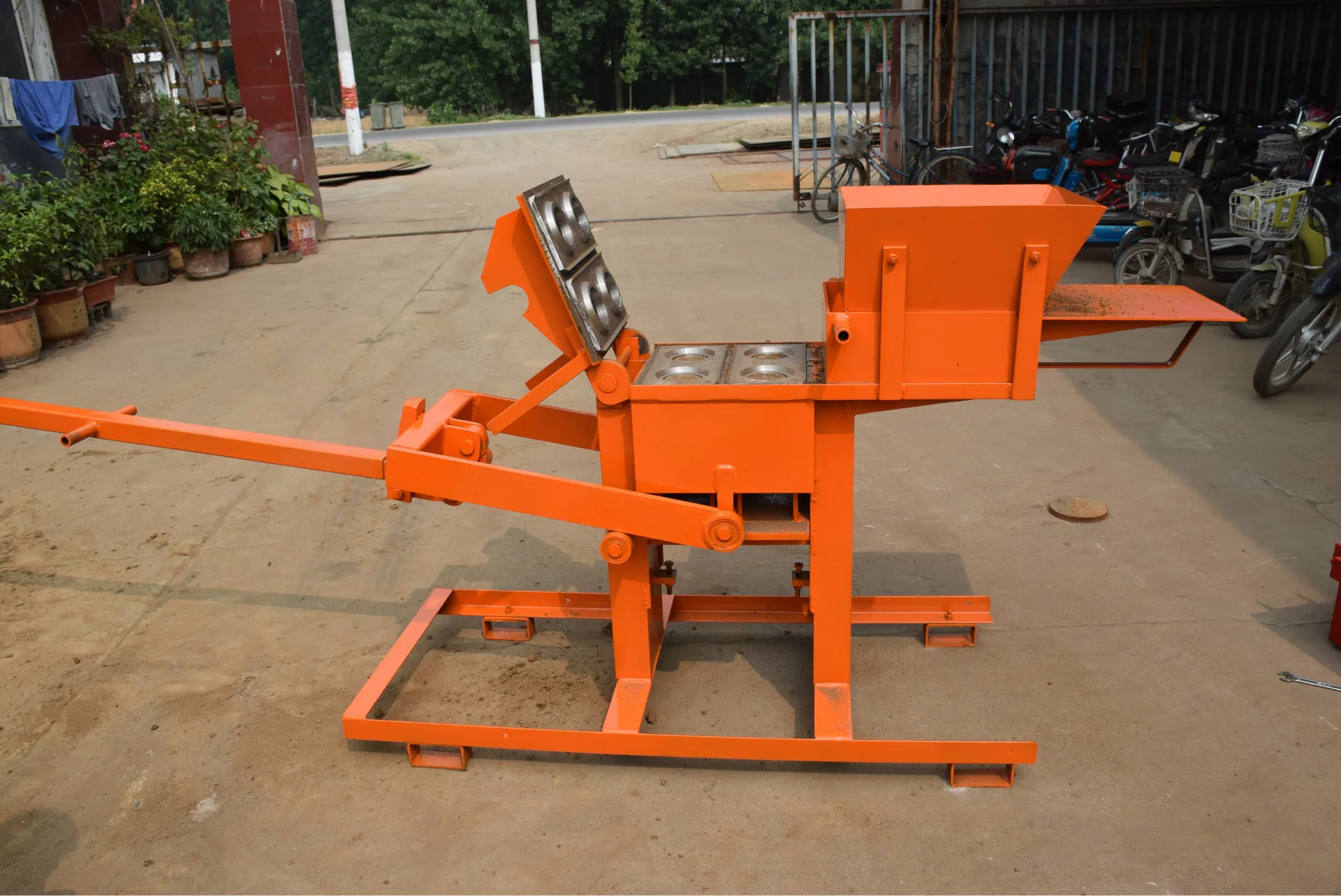 Manual Interlocking Red Clay Soil Brick Making Machine