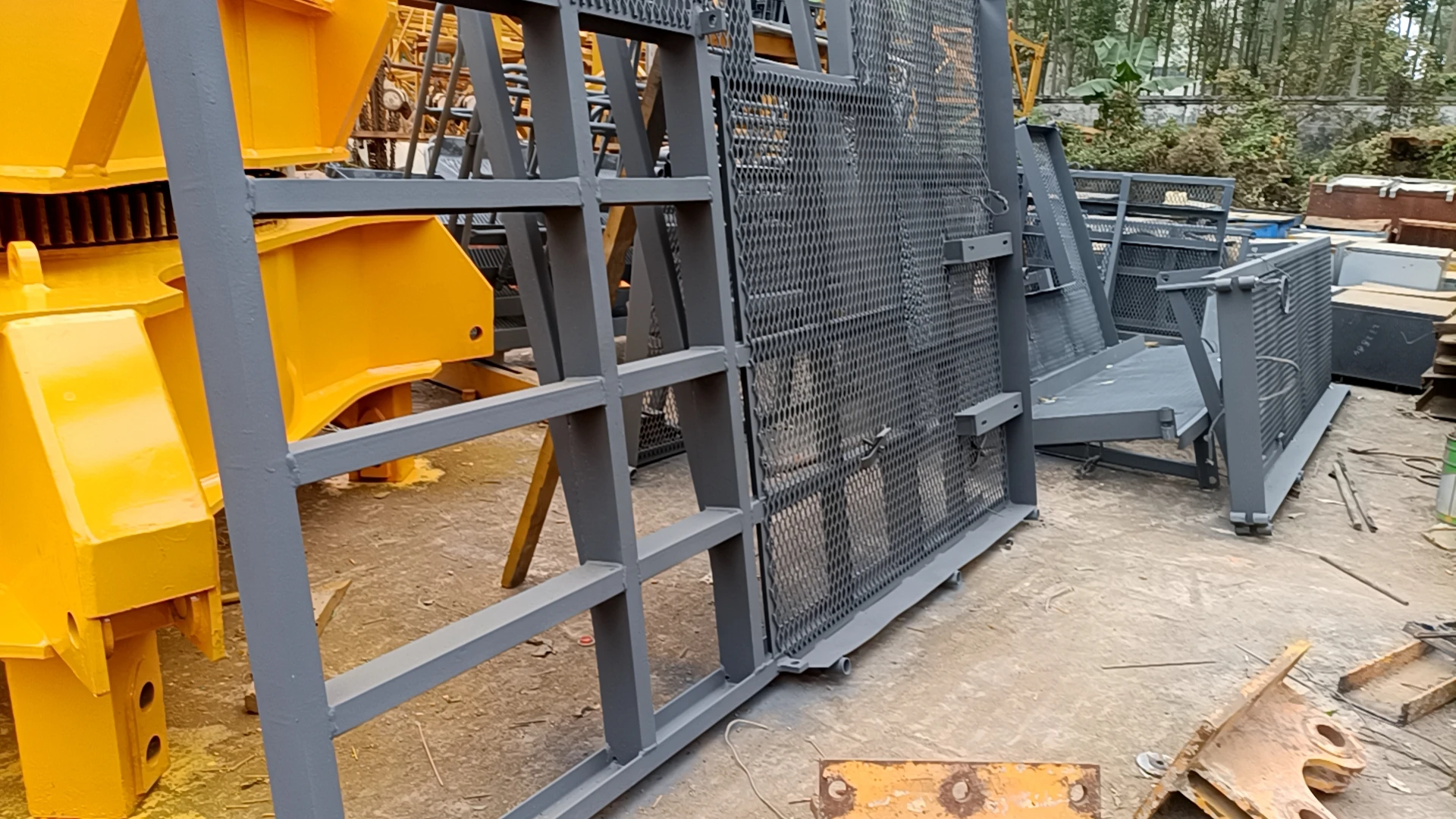 Zl 16 Ton Luffing Jib Tower Crane With Derricking Jibs L25016 For Sale