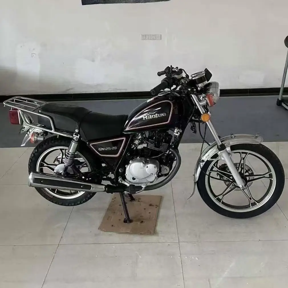 Suzuki-GN125-Single-Cylinder-