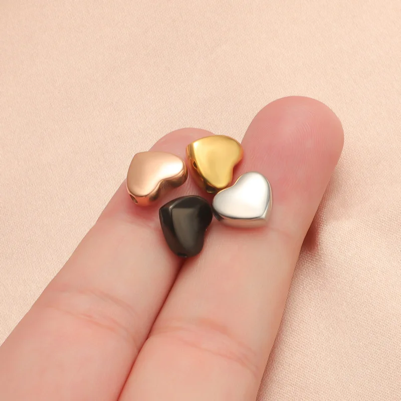 Gold Pendant Jewelry