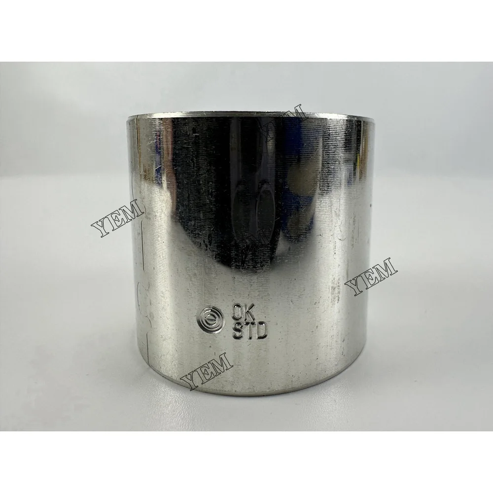Bush Idle Gear 1A021-24982 for Kubota D1703 Machinery Engine Spare Parts