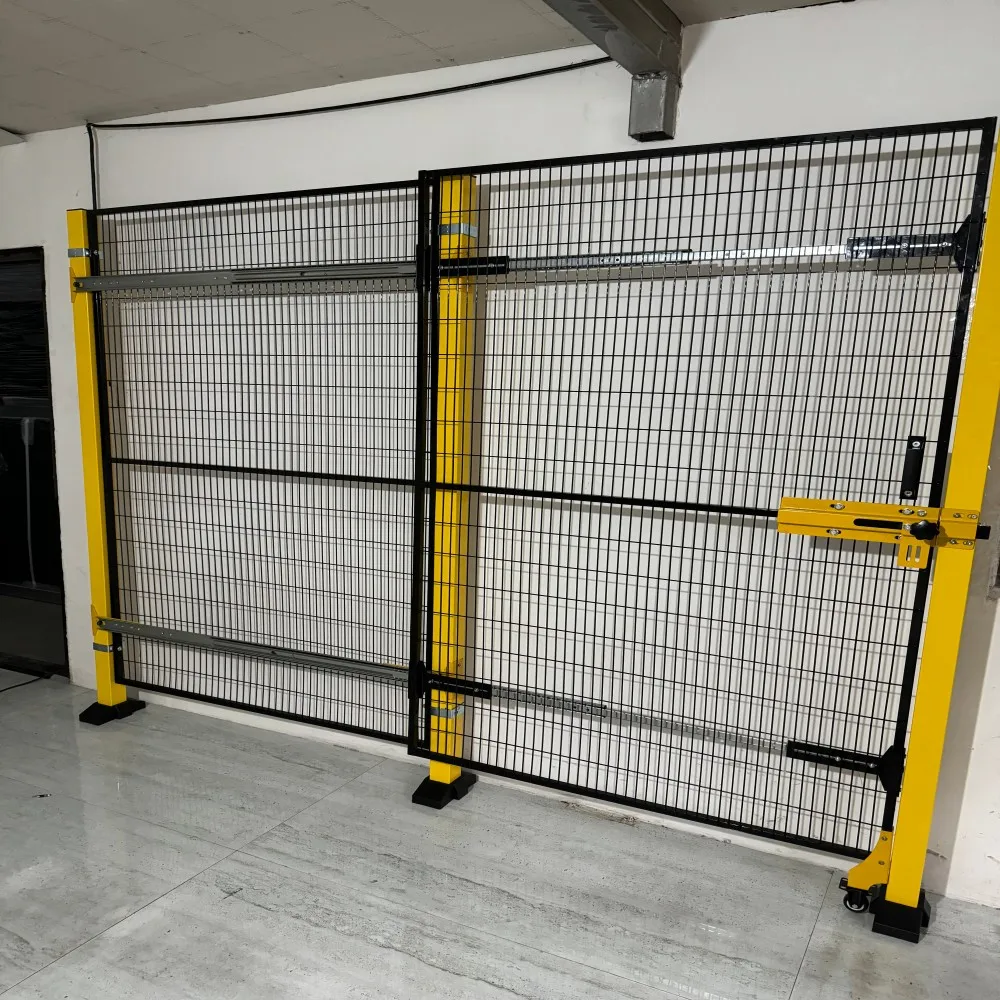 Factory Direct Metal Robot Safety Wire Fence Mobile Workshop Warehouse Isolation Net Equipment Fences Concerts Trellis Gates