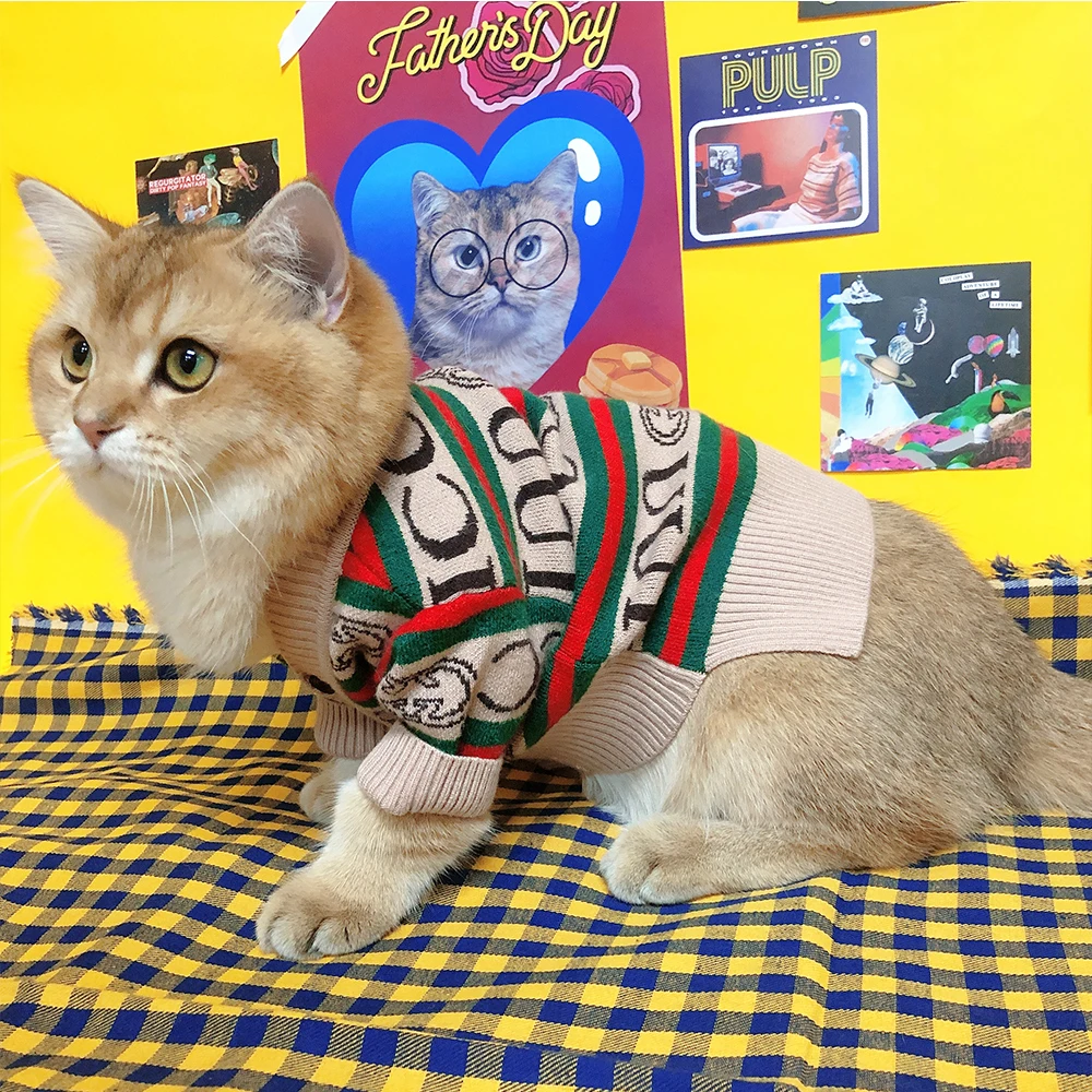 Wholesale Fashion Designer Luxury Pet Dog Clothes Apparel Cat Sweater