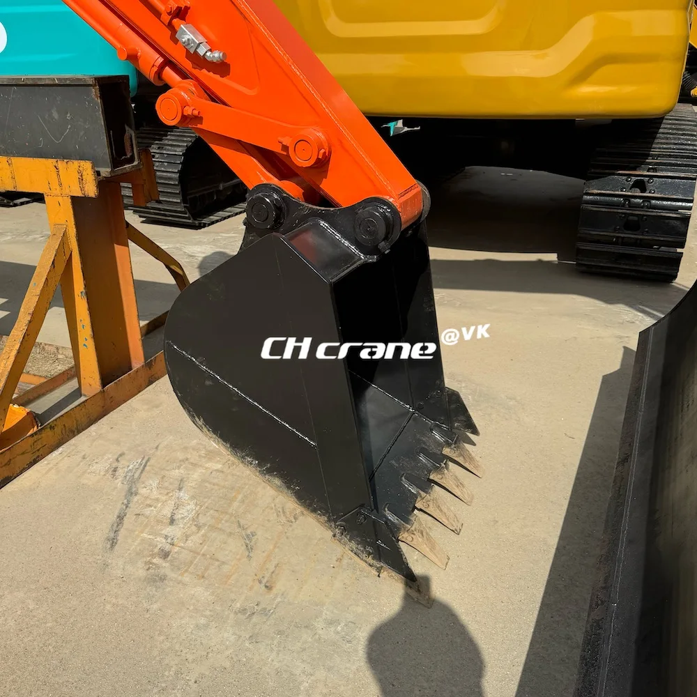 Hitachi Zaxis 70 Mini Excavator - 7 Ton Earthmoving Power