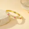 Beige et rose pêche