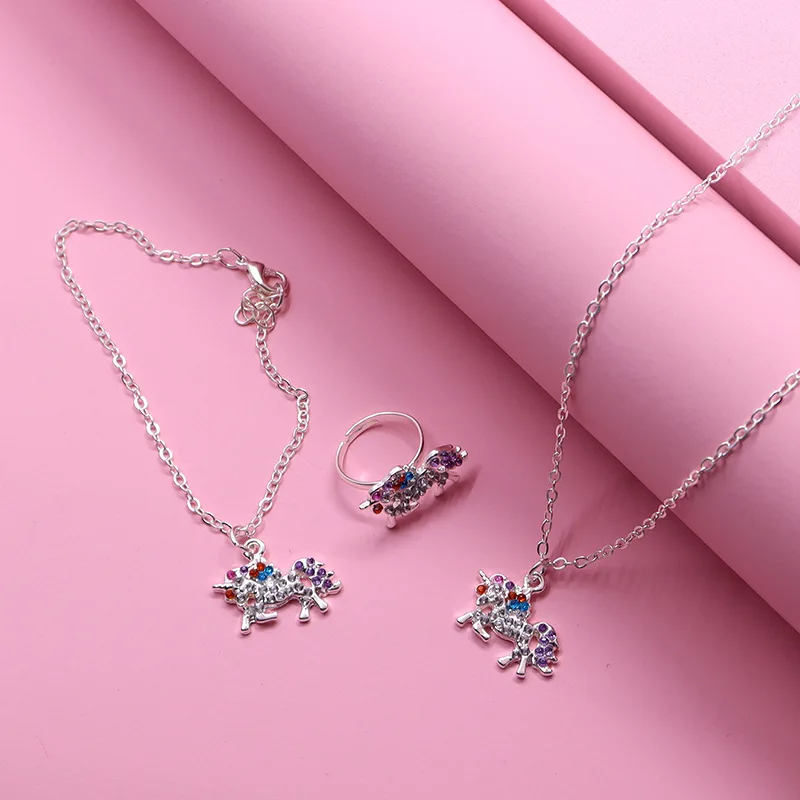 2021 Cute Diamond Unicorn Pendant 