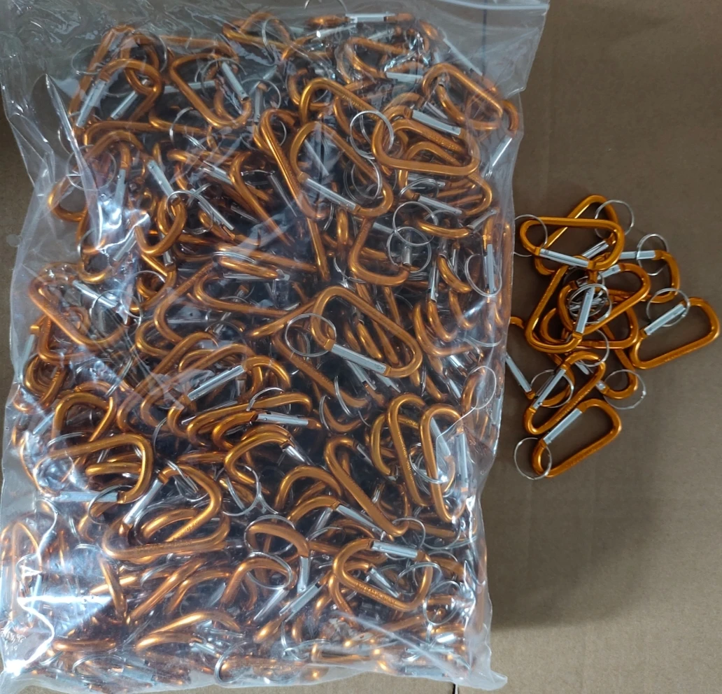 S Shaped Plastic Double Wire Gate Promotional Keychains Carabiners