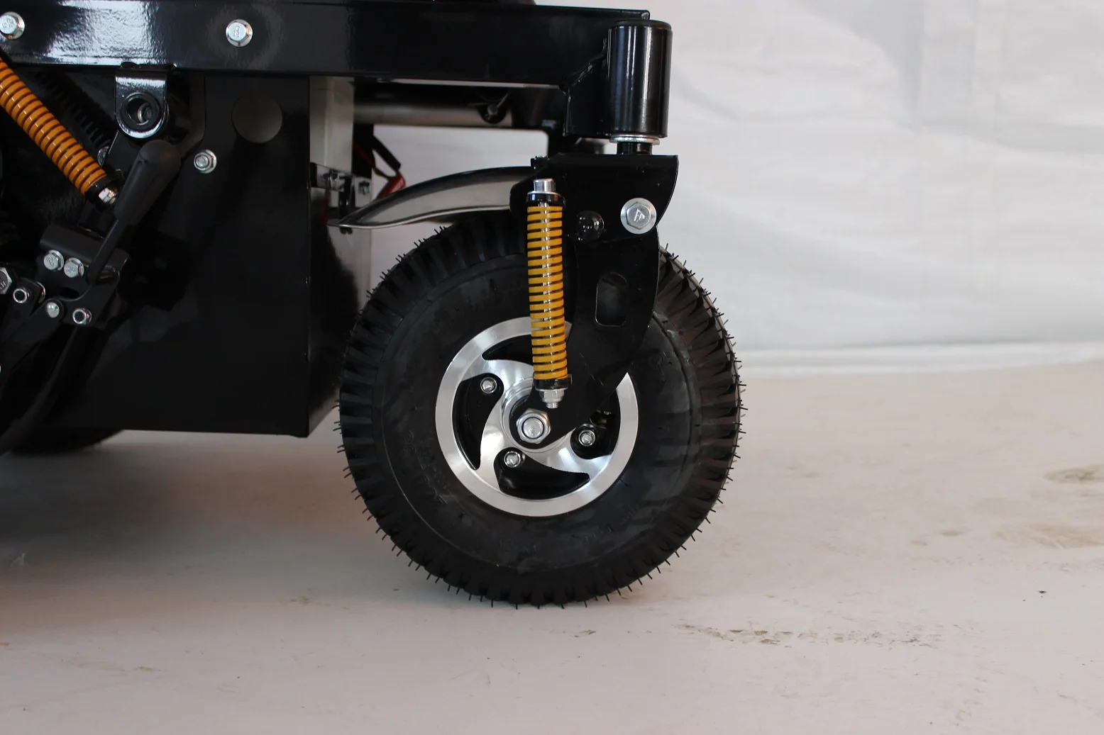 Electric standing wheelchair off road power wheelchairs fully intelligent medicine power stand up wheelchair for disabled-TH303 supplier