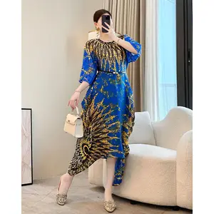 2026 New Summer High-End Mother Dress Floral French Print Age-Reducing Casual Neck Chiffon Natural Waist for Seaside Vacation