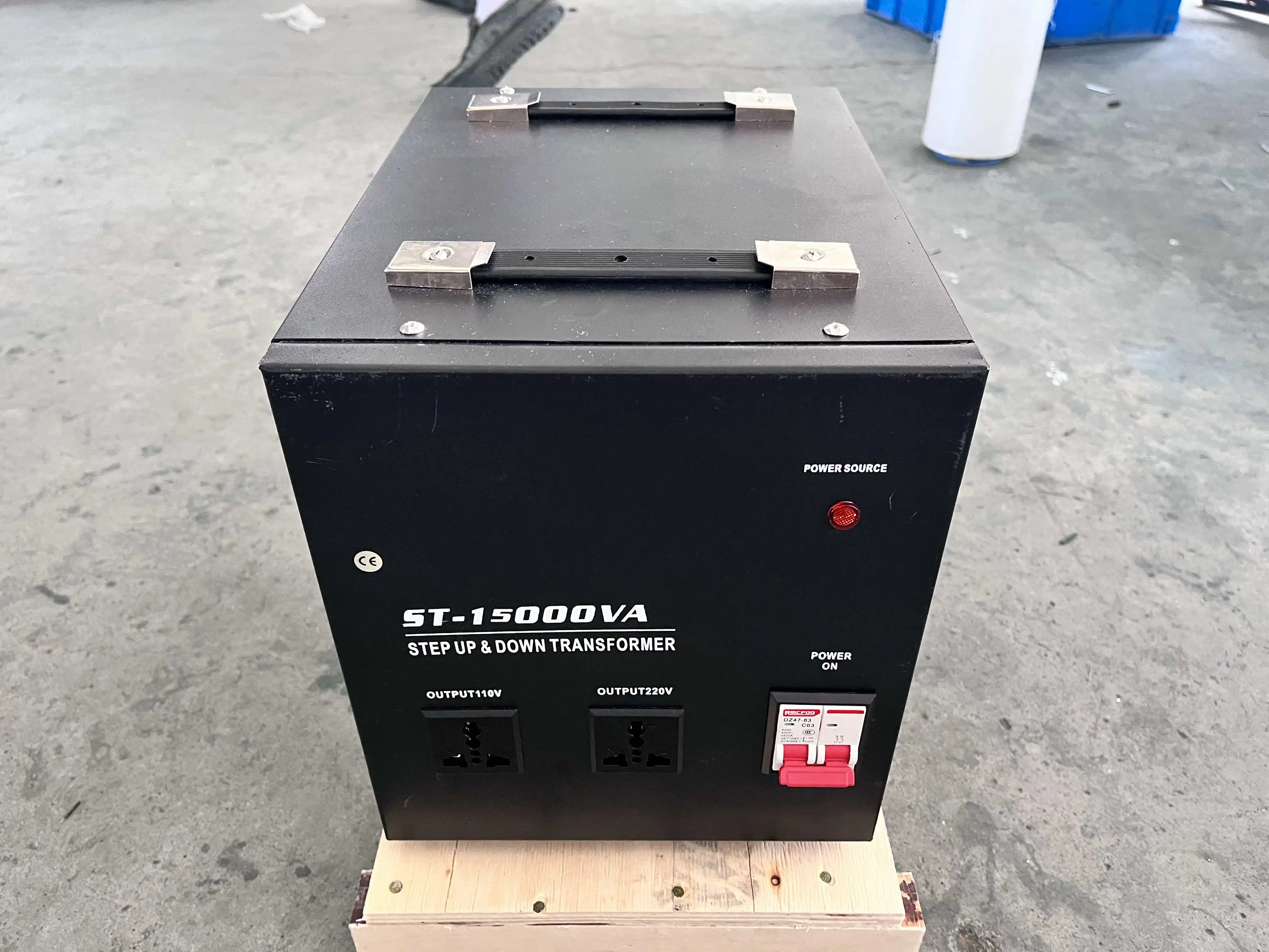 Trasformatore SENDERPICK 3000W, Convertitore Di Tensione 110V-220V Step Up/down Con Presa EU E USB