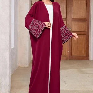 Wholesale New Middle East Muslim Fashion Elegant Embroidered Cardigan Robe Bat Sleeve Dress