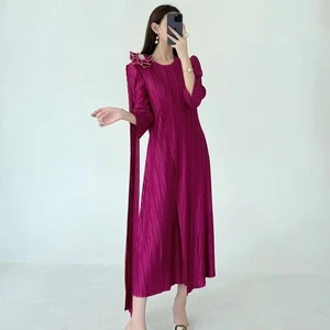 Women's Solid Color Large-Size Floor-Length Three-Quarter Sleeve Pleated Elegant Dress