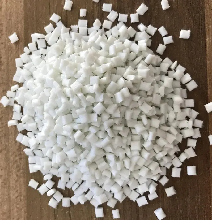 Ударопрочное химически стойкое пластиковое сырье Sabic PC/PBT 5220 гранулы